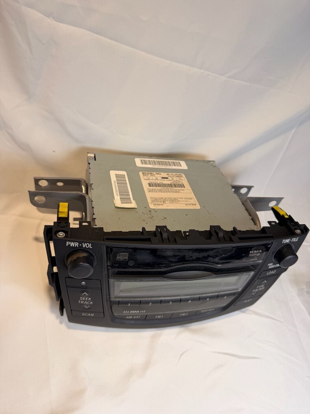Working Toyota Rav4 OEM Radio CD Player 86120-0R080 7