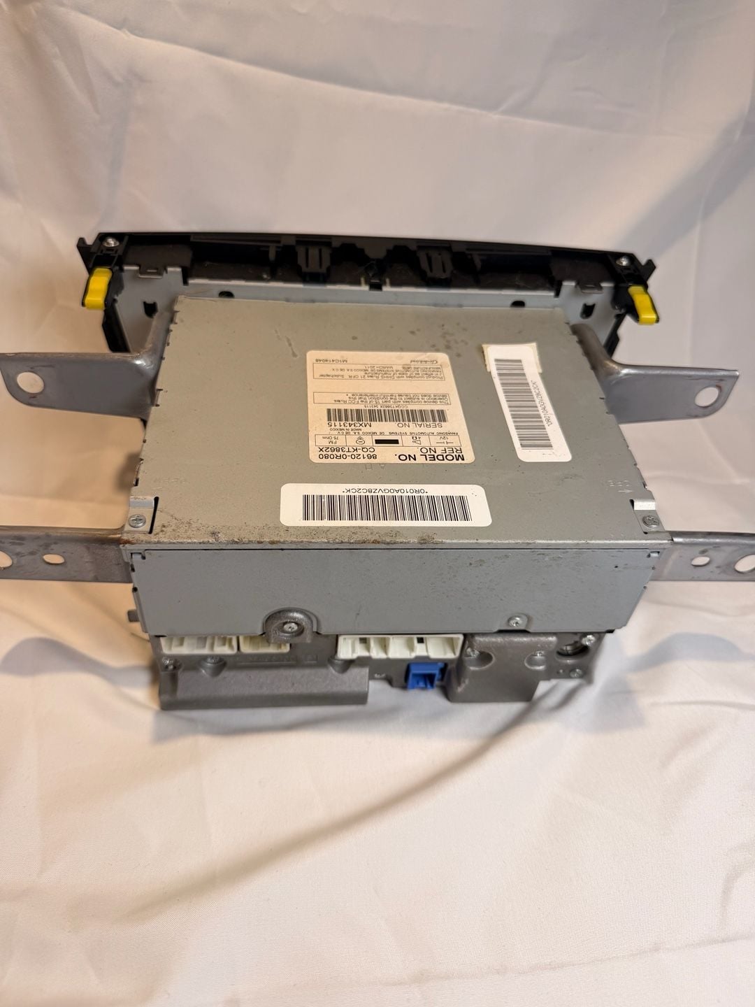 Working Toyota Rav4 OEM Radio CD Player 86120-0R080 8