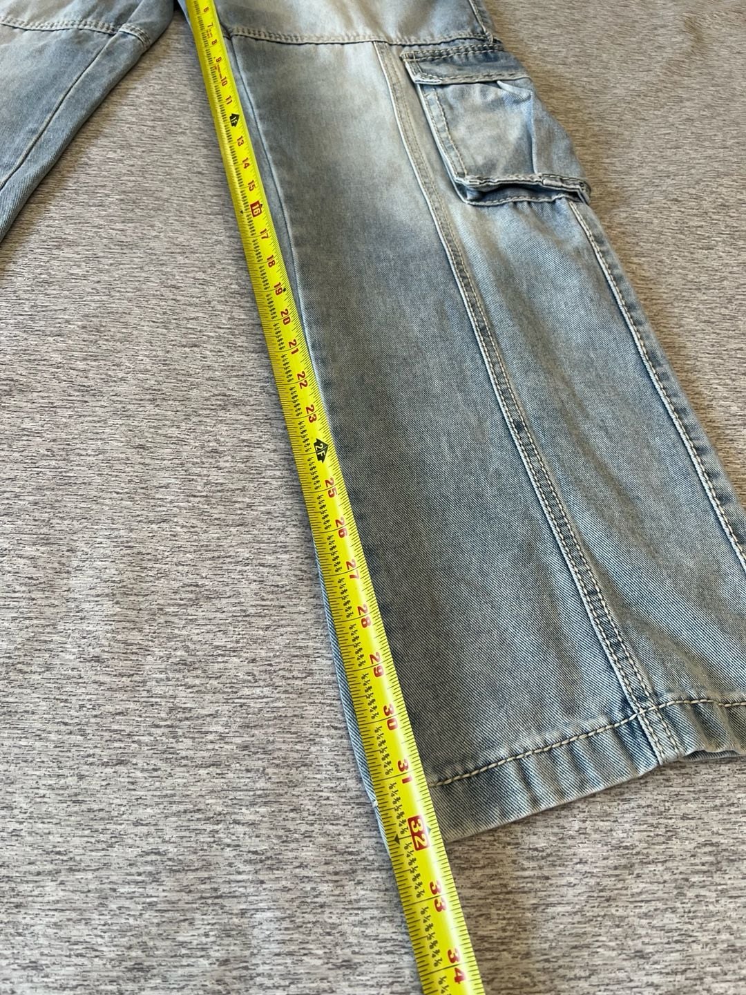 True Luck Men's Relaxed Bootcut Cargo Jeans W32 L32 Light Wash New 7