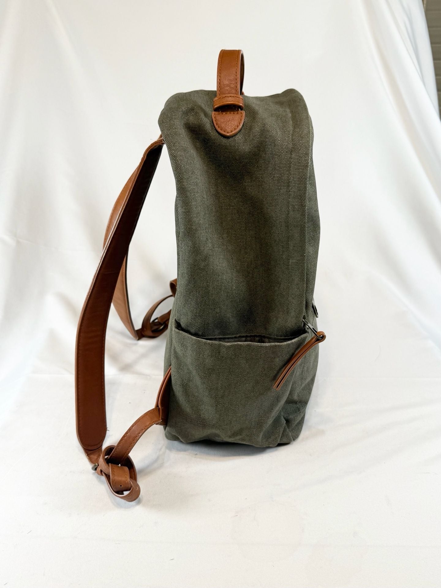 Universal Thread Canvas Backpack Green Brown Leather Trim Preppy Old Money Ivy League Quiet Luxury Utility Minimalist 4
