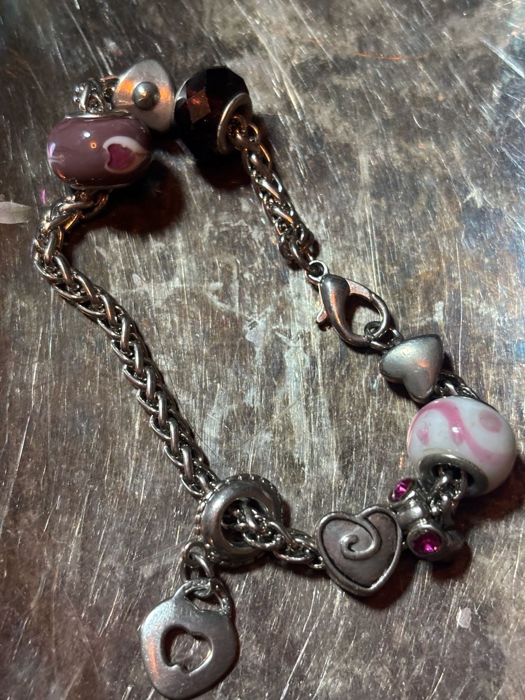 Silver Tone Beaded Bracelet Hearts Ceramic and Glass Bead Chain 7.5" 1
