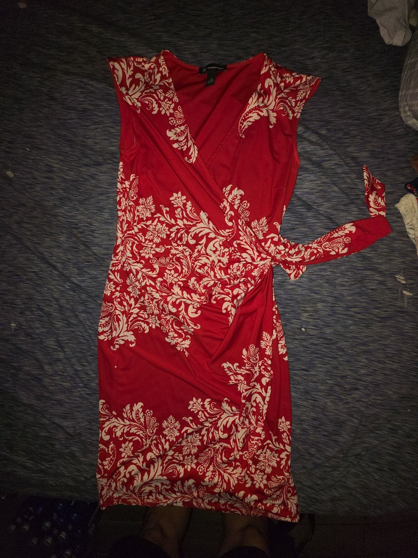 INC International Concepts Wrap Dress Size S Red White Floral 2