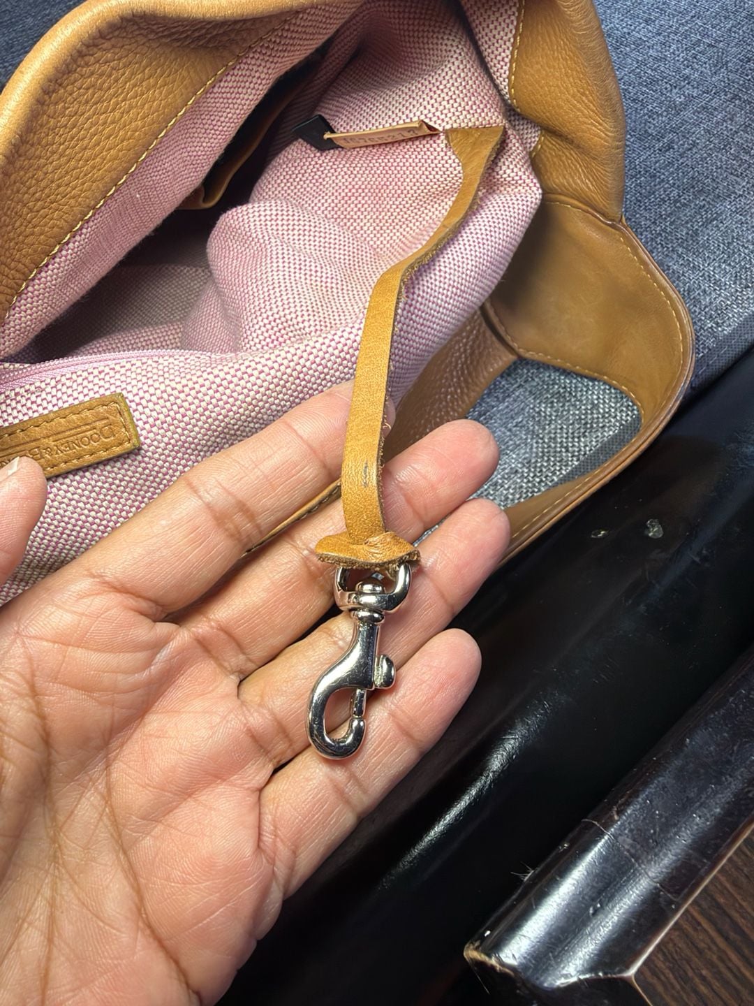 Dooney & Bourke Mustard Yellow Pebbled Leather Hobo Shoulder Bag Logo Lock 10