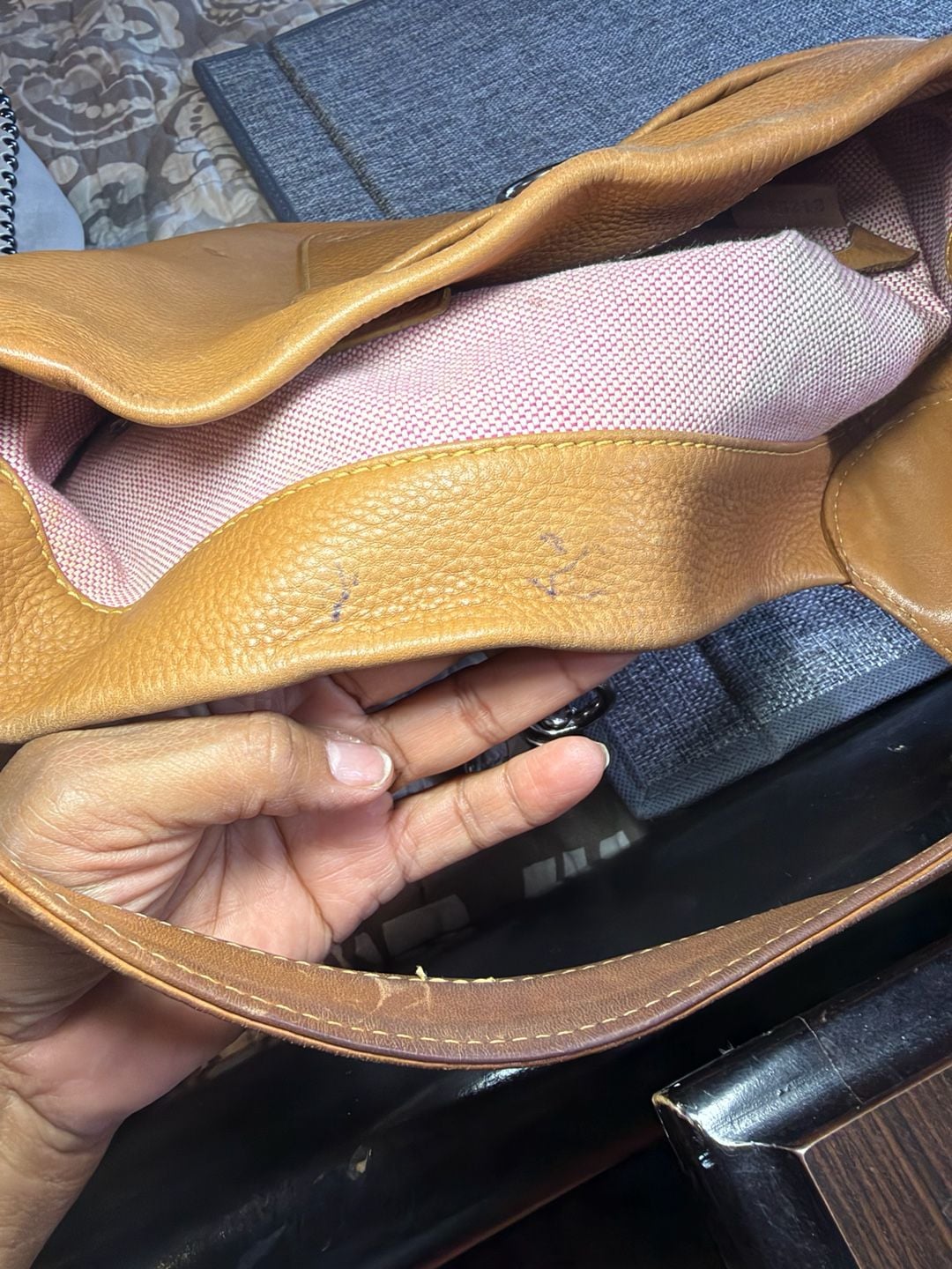 Dooney & Bourke Mustard Yellow Pebbled Leather Hobo Shoulder Bag Logo Lock 11