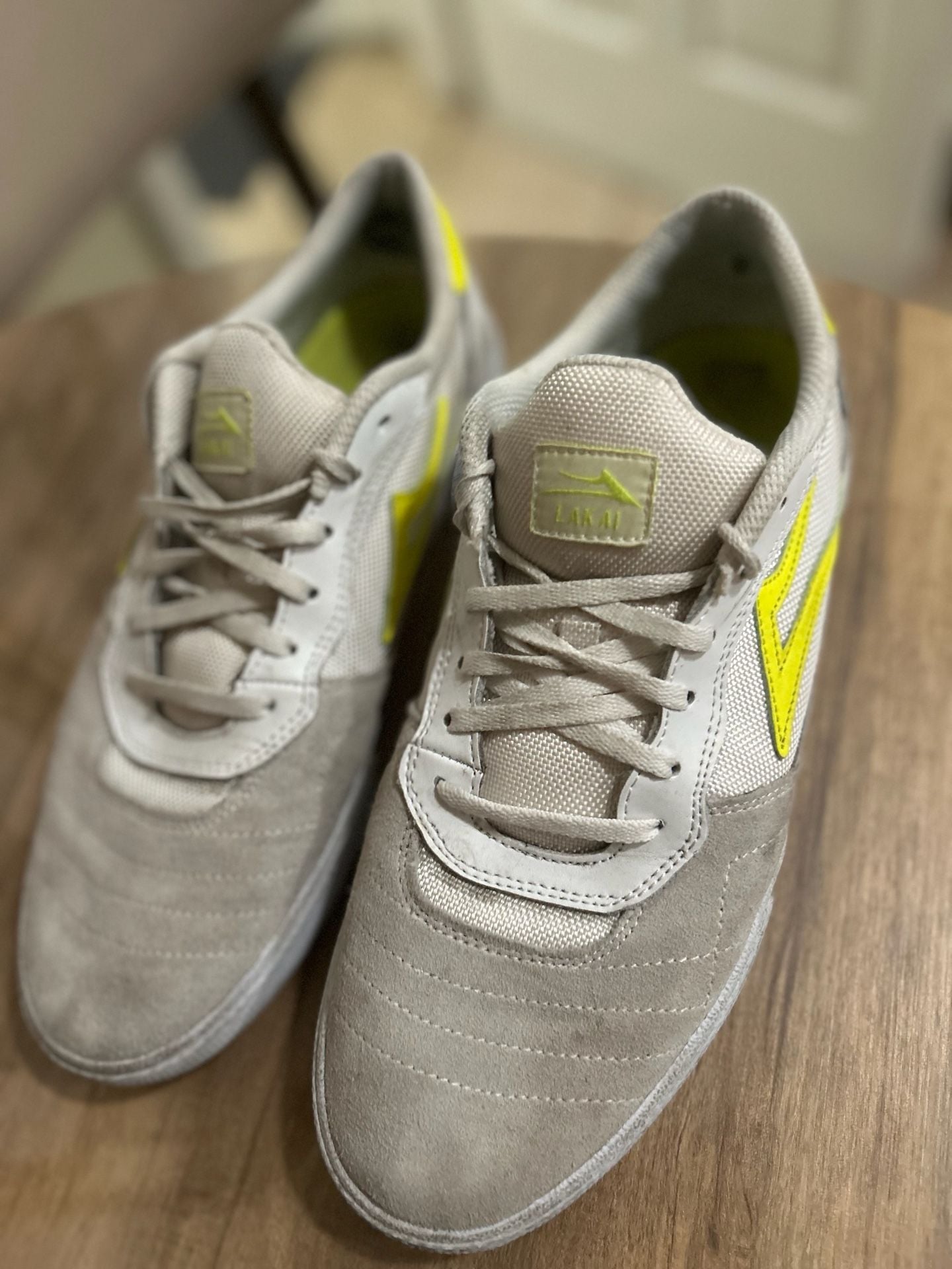 Lakai Cambridge Size 10.5 White Yellow Skate Shoes 8