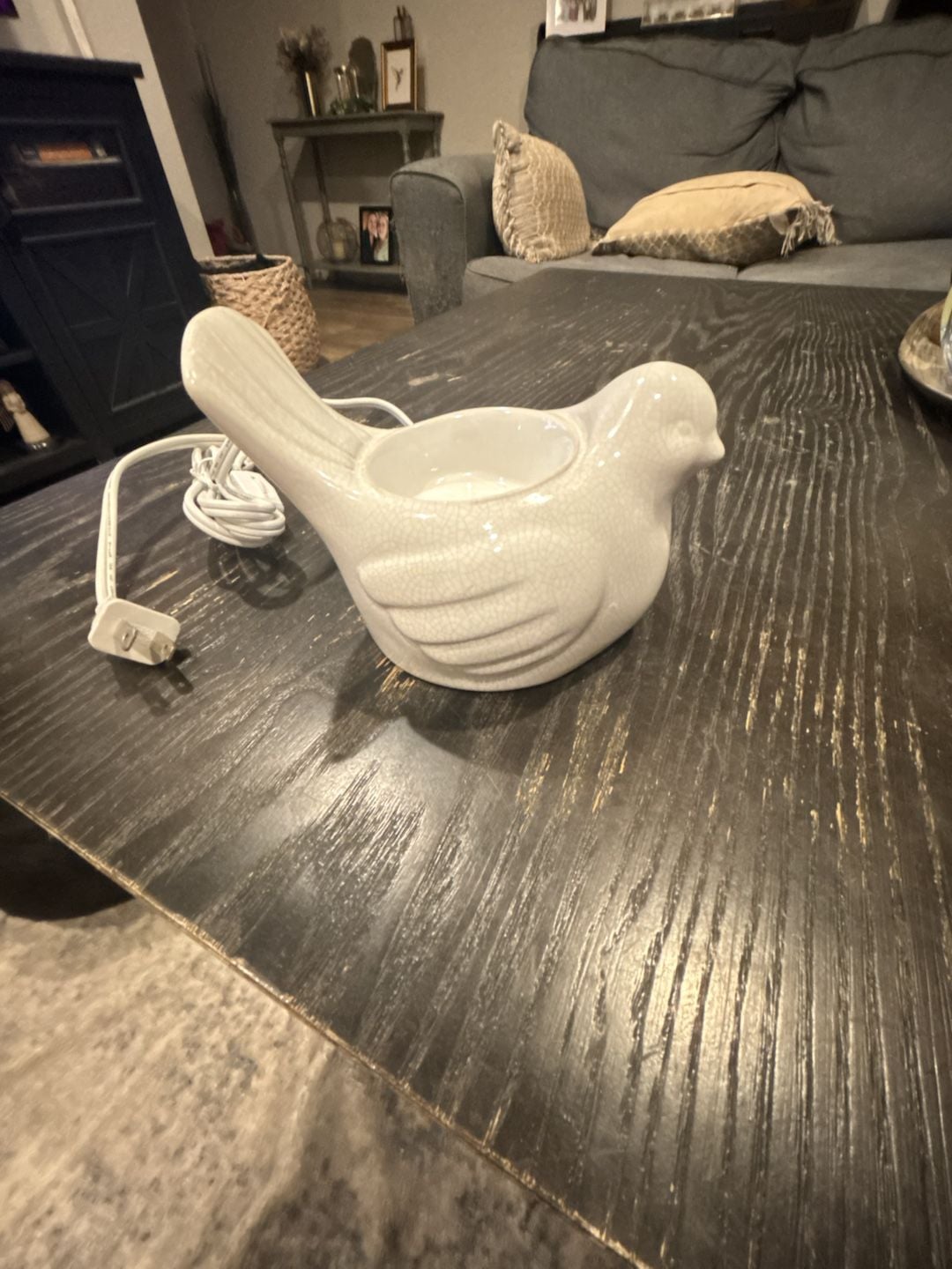 Scentsy Songbird Element Wax Warmer White Crackle Finish 1