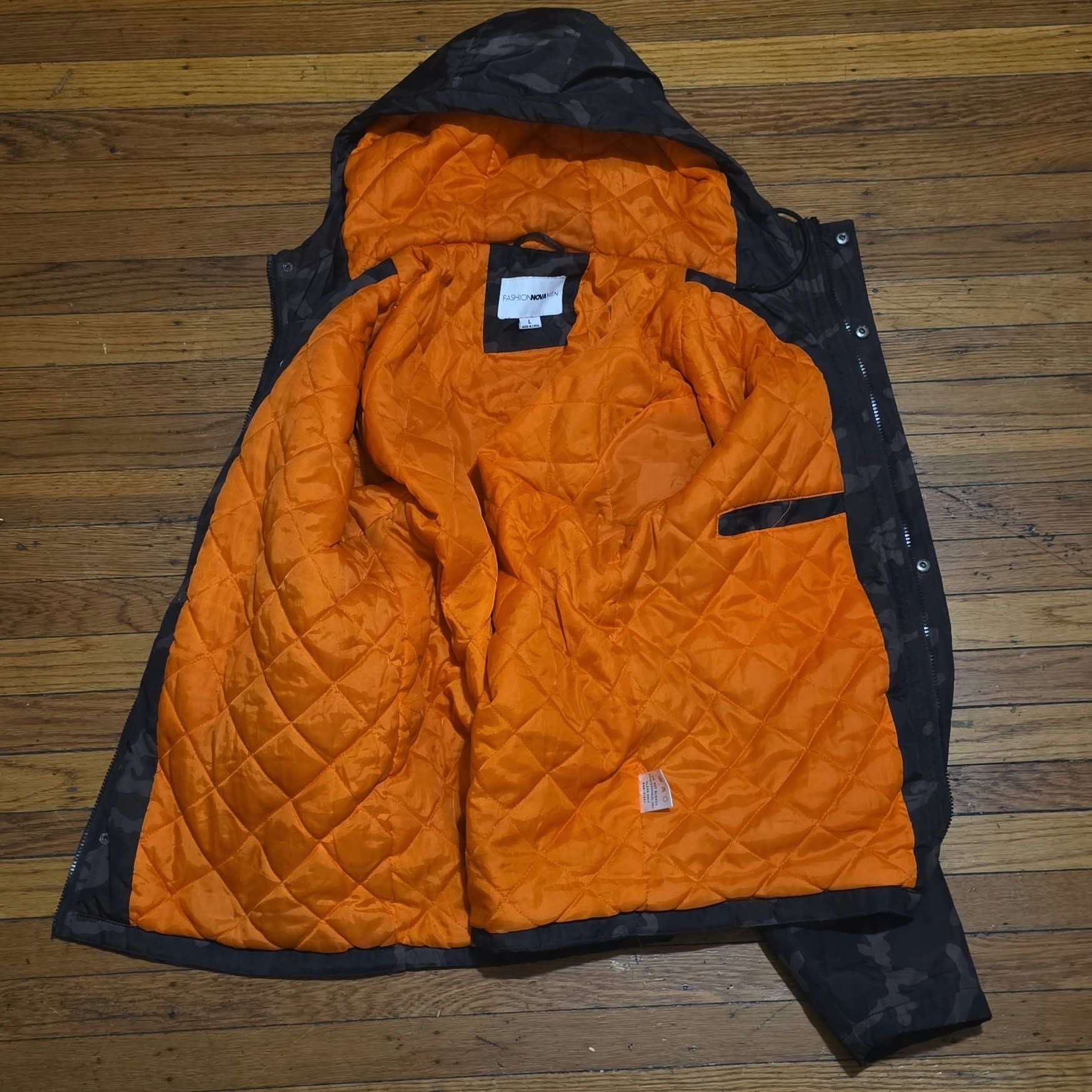 Fashion Nova Men Camouflage Hooded Jacket Size L Quilted Orange Lining 3