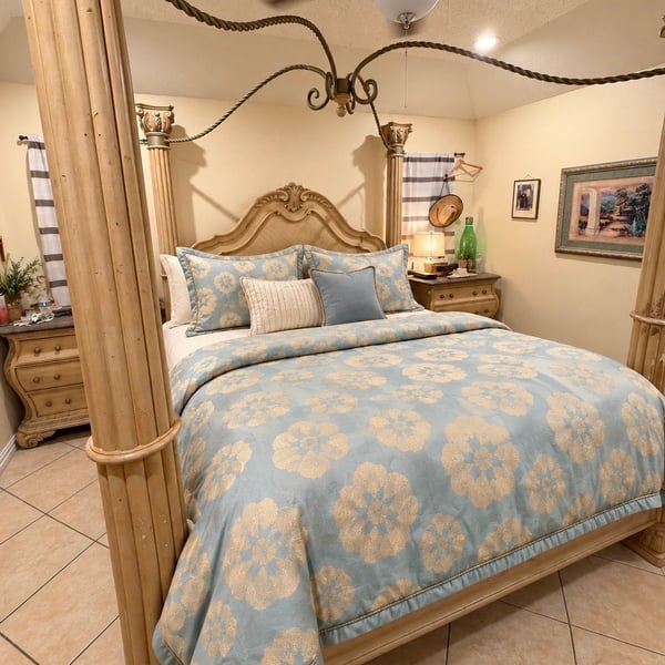 Martha Stewart Comforter Only King mint color Floral Cotton