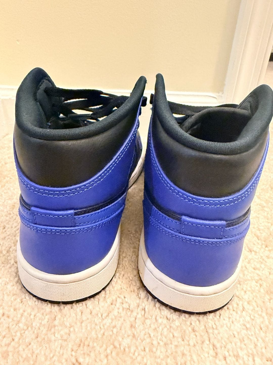 Nike Air Jordan 1 Mid Hyper Royal Black Blue Sneakers 8