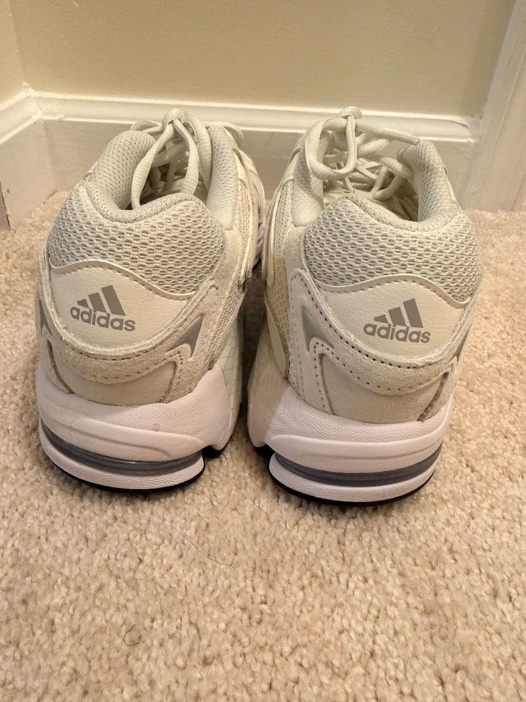 Women’s Adidas Response CL Sneakers Wonder Taupe Beige 7