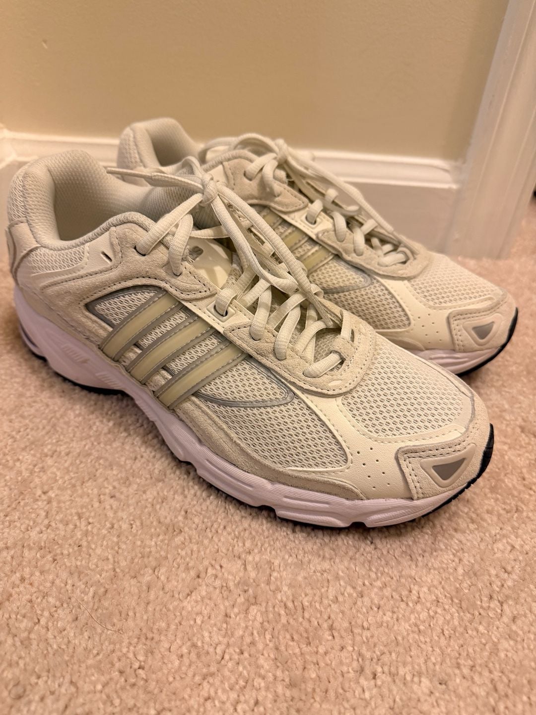 Women’s Adidas Response CL Sneakers Wonder Taupe Beige 8