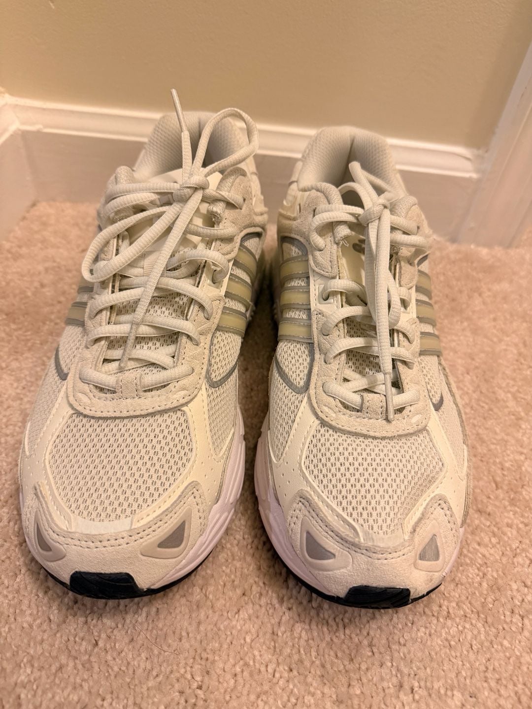 Women’s Adidas Response CL Sneakers Wonder Taupe Beige 11