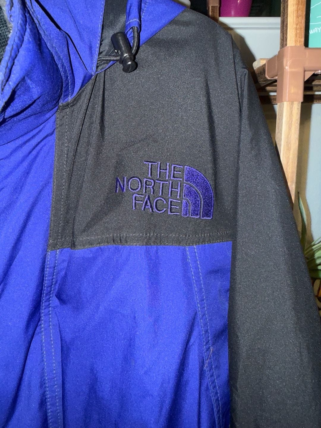 The North Face Men’s Medium Blue Black Hooded Jacket Vintage Outdoor Shell 4