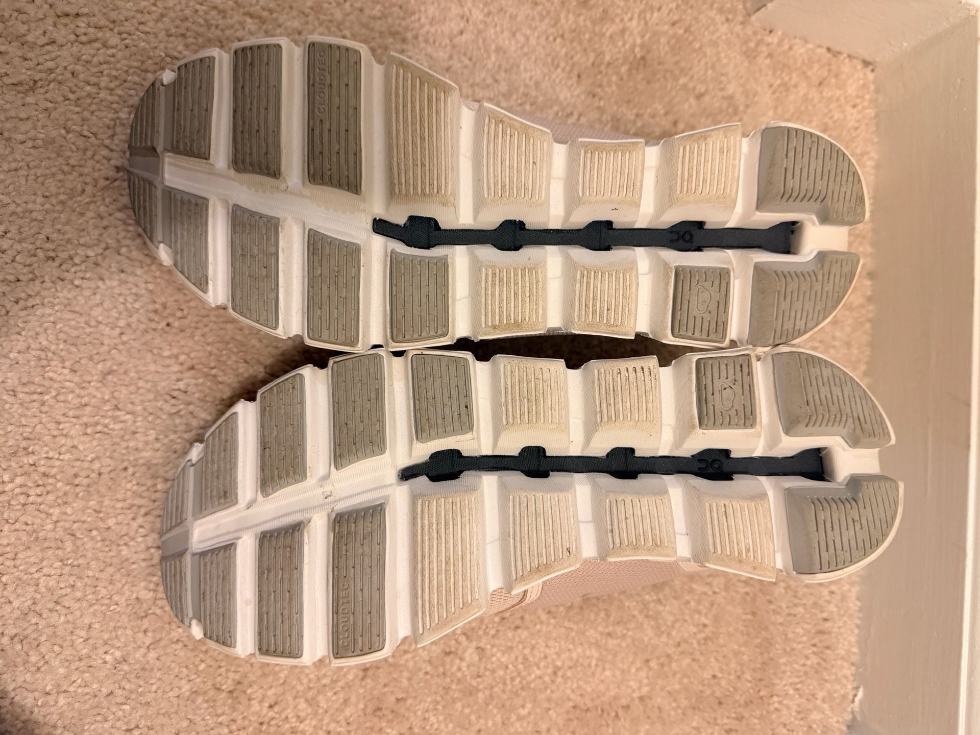 On Cloud 5 Size US W9 Rose Brown Fog Sneakers- Womens 5