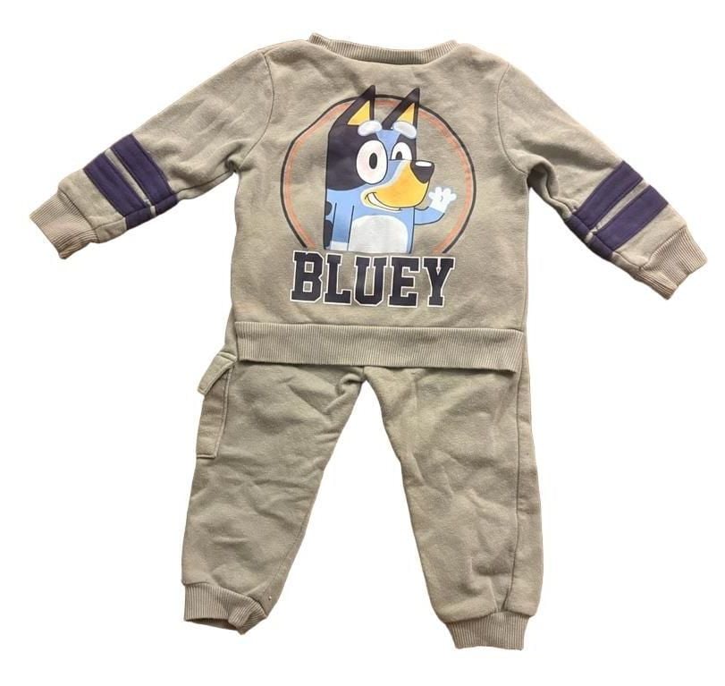 Bluey 2-Piece Sweatshirt & Joggers Set Size 2T Green 2