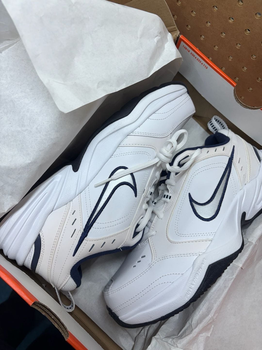 Nike Air Monarch IV Size 8.5W White Navy Leather Wide 4E 8