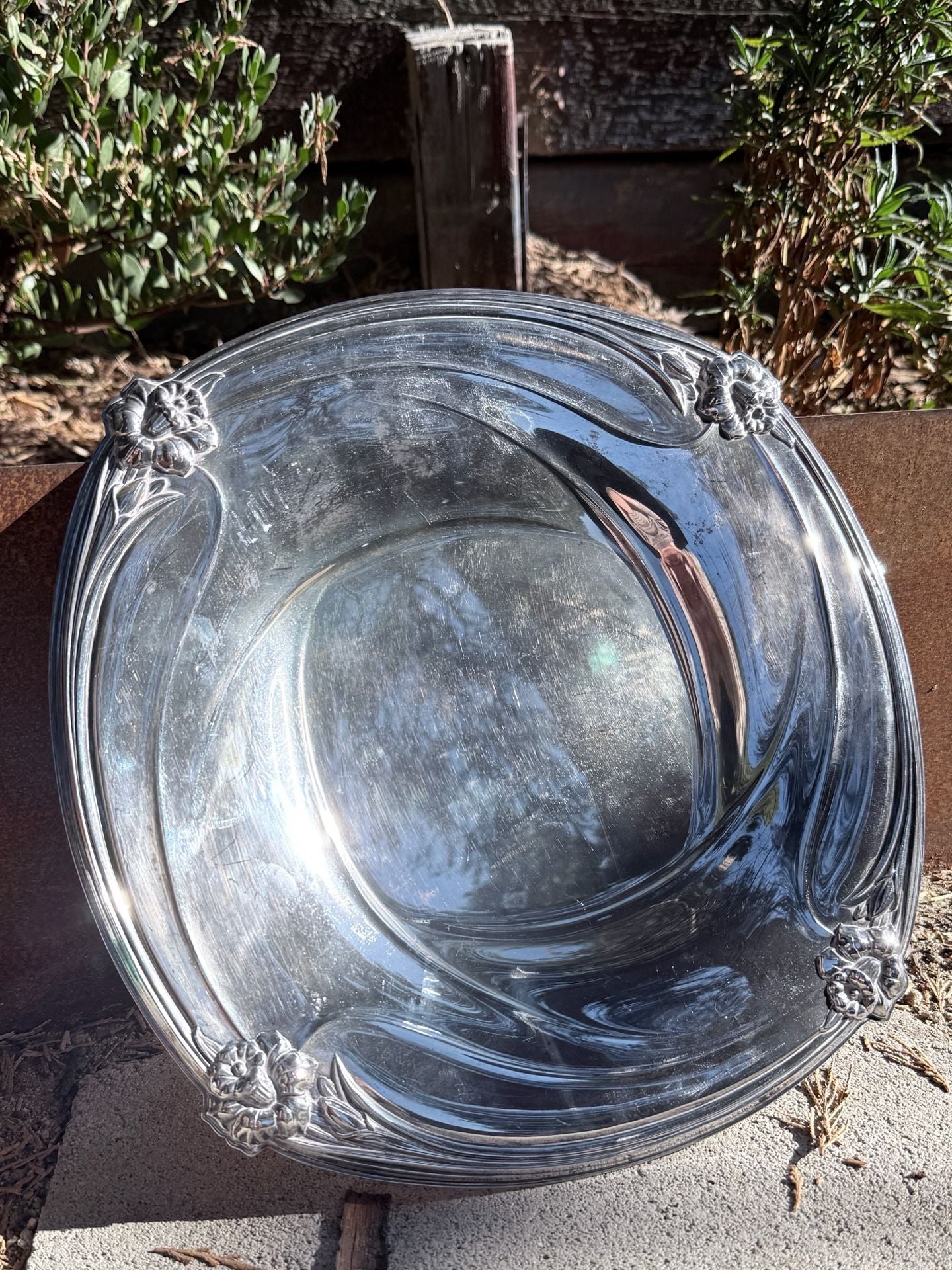 1847 Rogers Bros. Daffodil Serving Tray 9926 Silverplate Art Nouveau 1