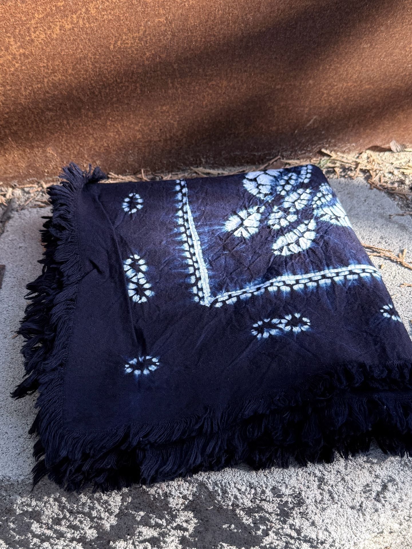 Indigo Shibori Tie Dye Cotton Tablecloth Tapestry Blue White Floral Fringed 4