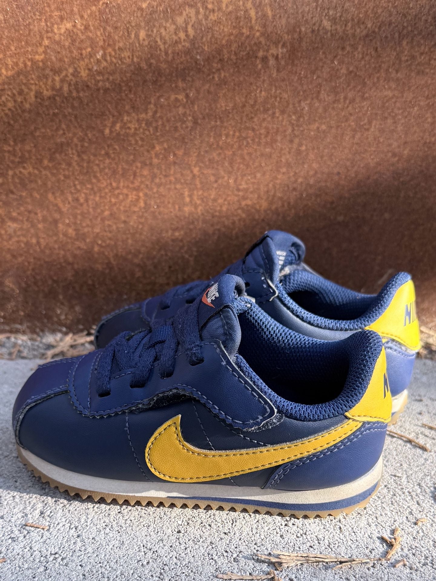 Nike Cortez EasyOn Size 7C Midnight Navy University Gold Toddler Shoes 4
