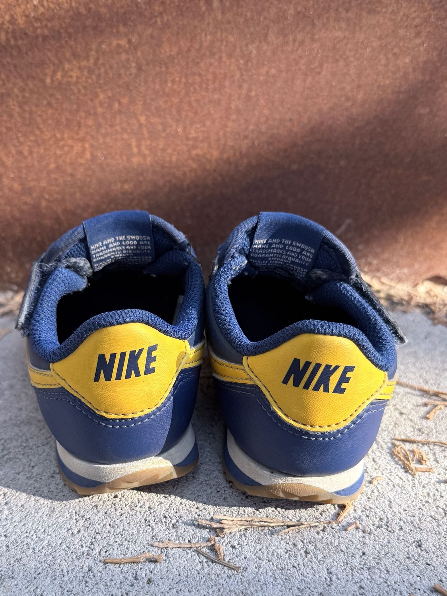 Nike Cortez EasyOn Size 7C Midnight Navy University Gold Toddler Shoes 5