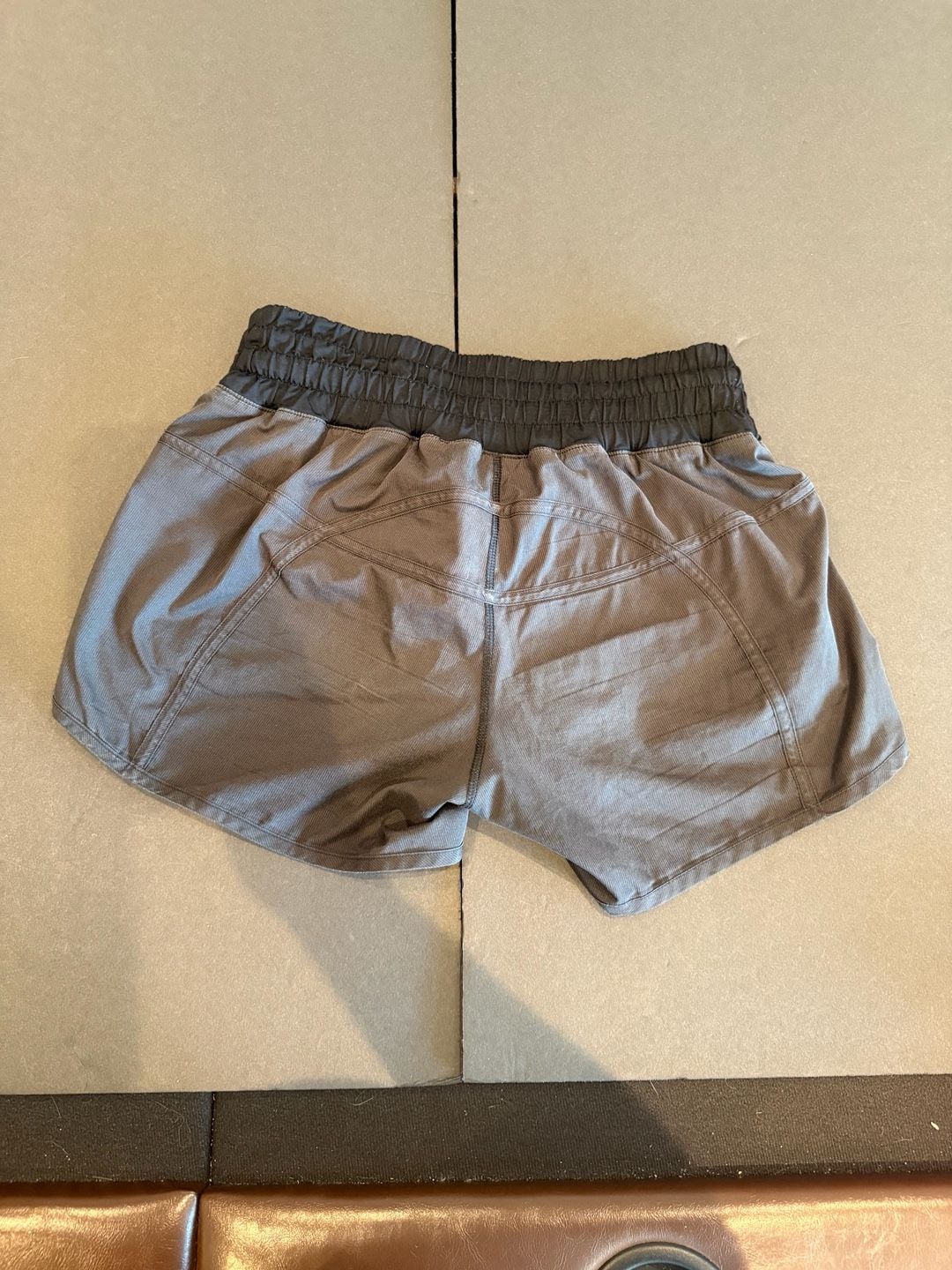 Lululemon Hotty Hot HR Short Size 6 3