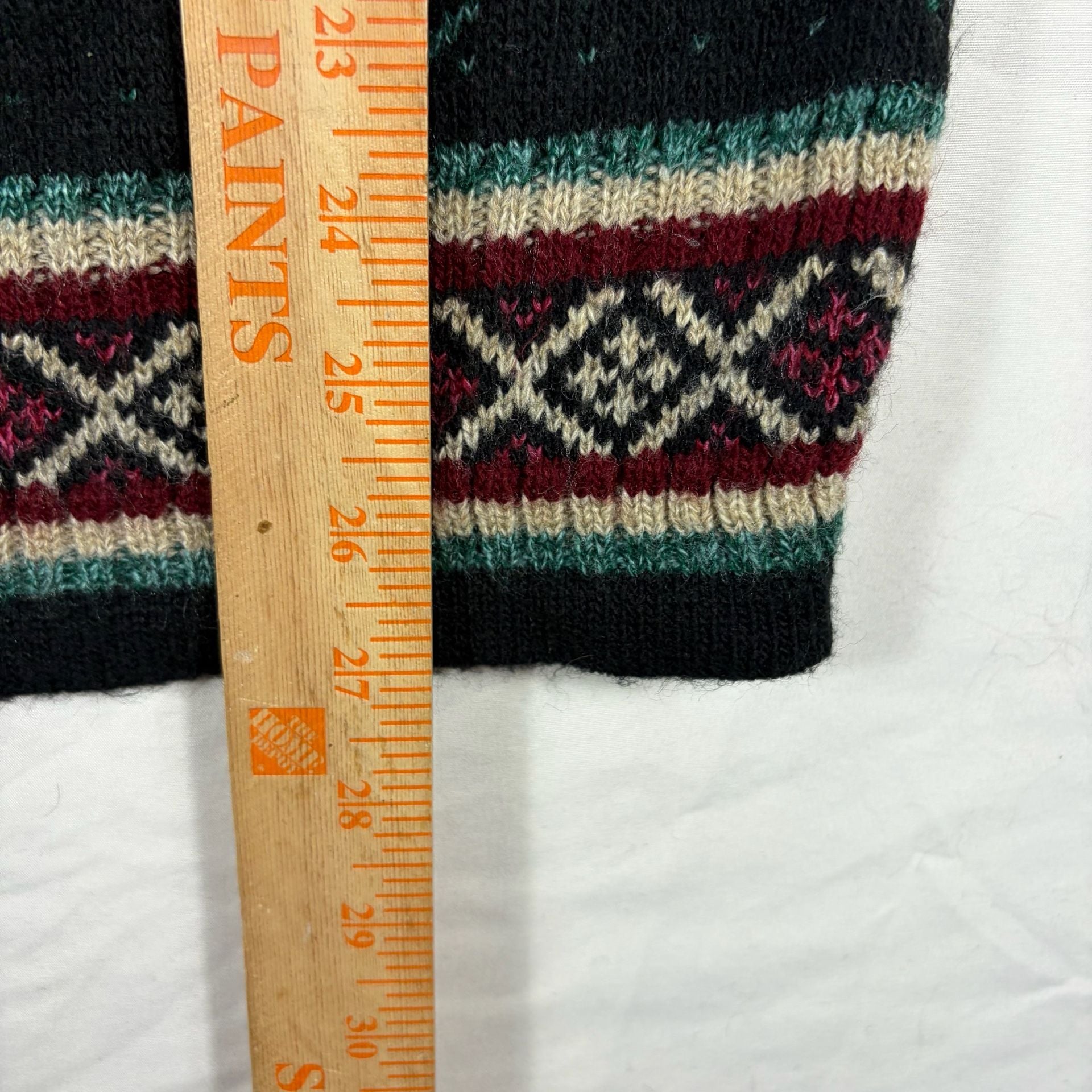 Vintage Basic Editions Sweater Size Small Black Floral Fair Isle Acrylic 4