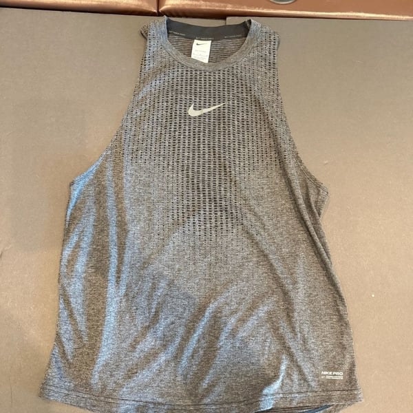 Nike Pro Dri-Fit ADV Tank Size M