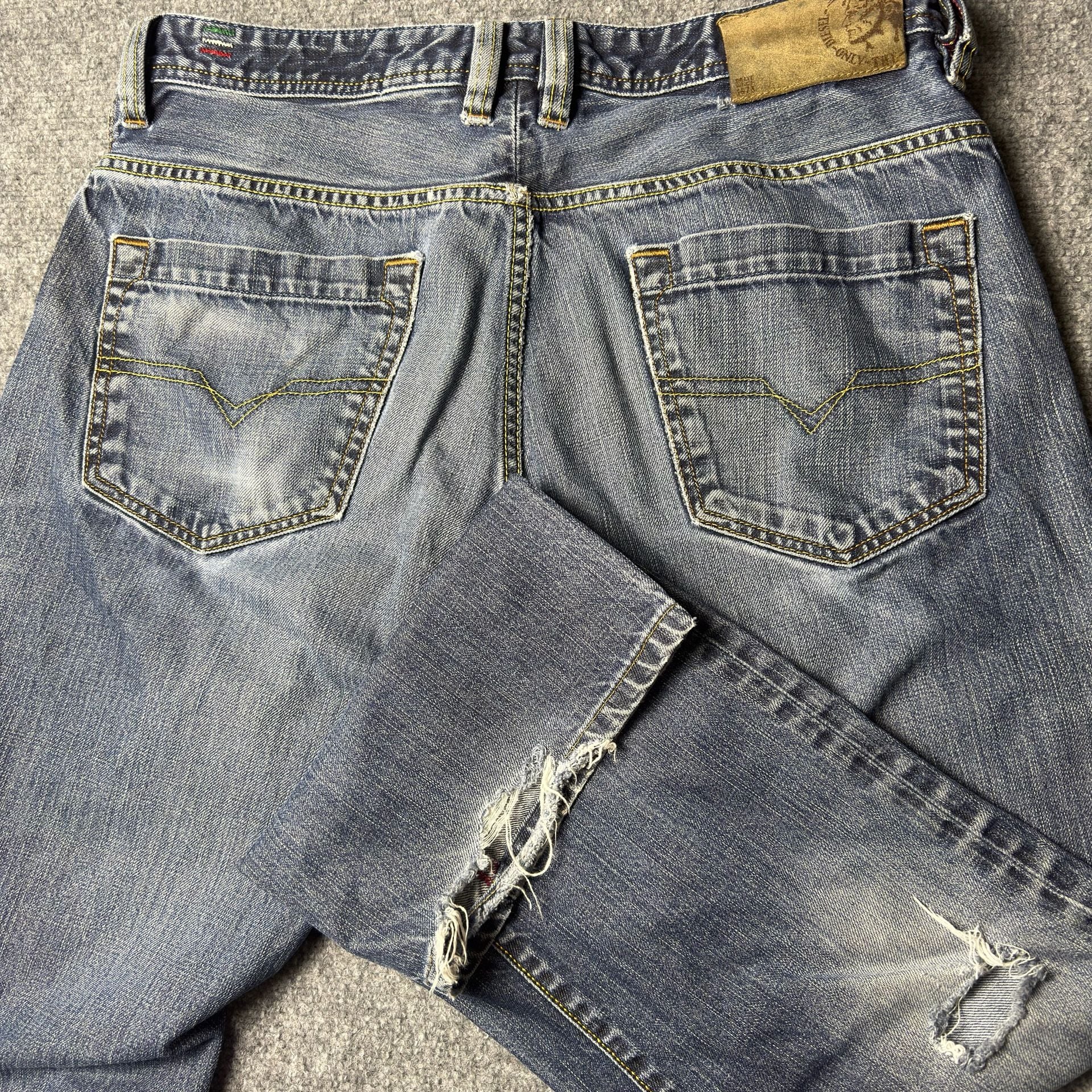 Diesel Kajo Jeans Size W34 L34 Blue Distressed Made in Italy 2