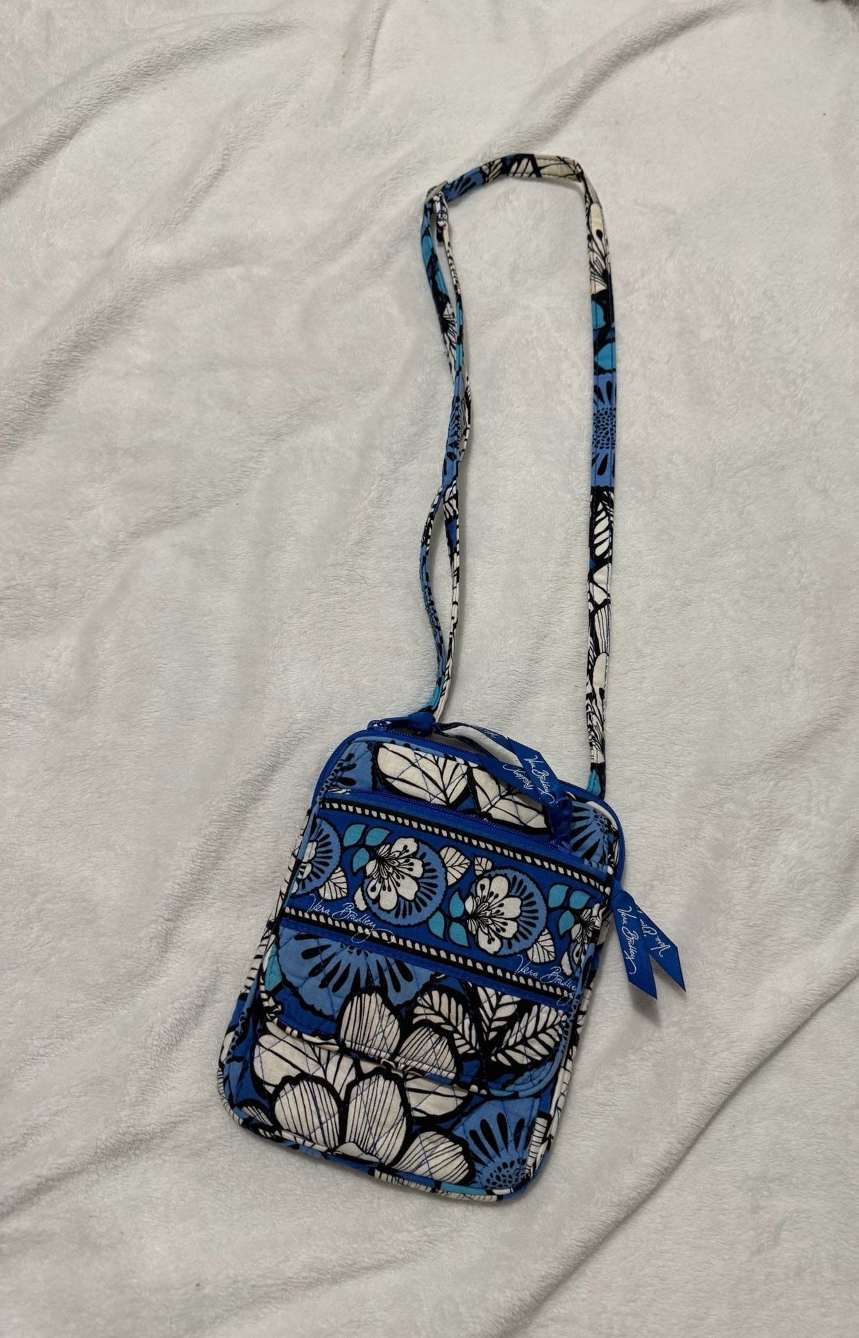 Vera Bradley Mini Hipster Crossbody Bag Blue White Floral Quilted 2