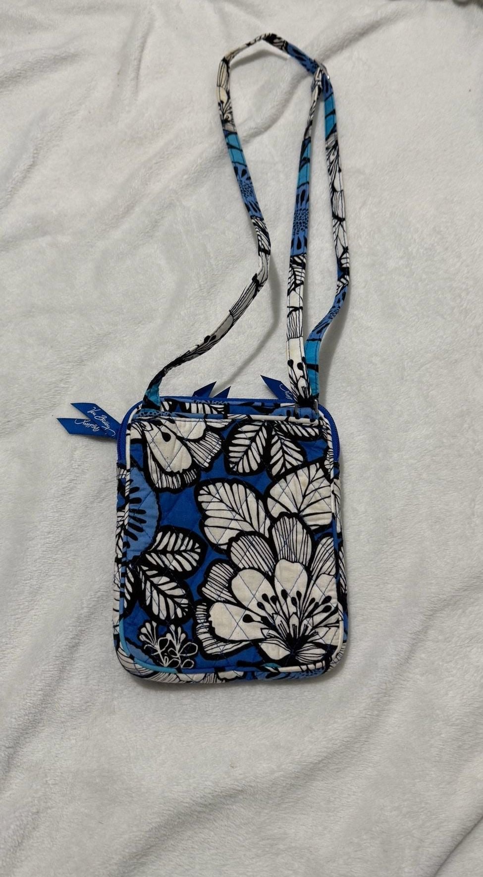 Vera Bradley Mini Hipster Crossbody Bag Blue White Floral Quilted 3