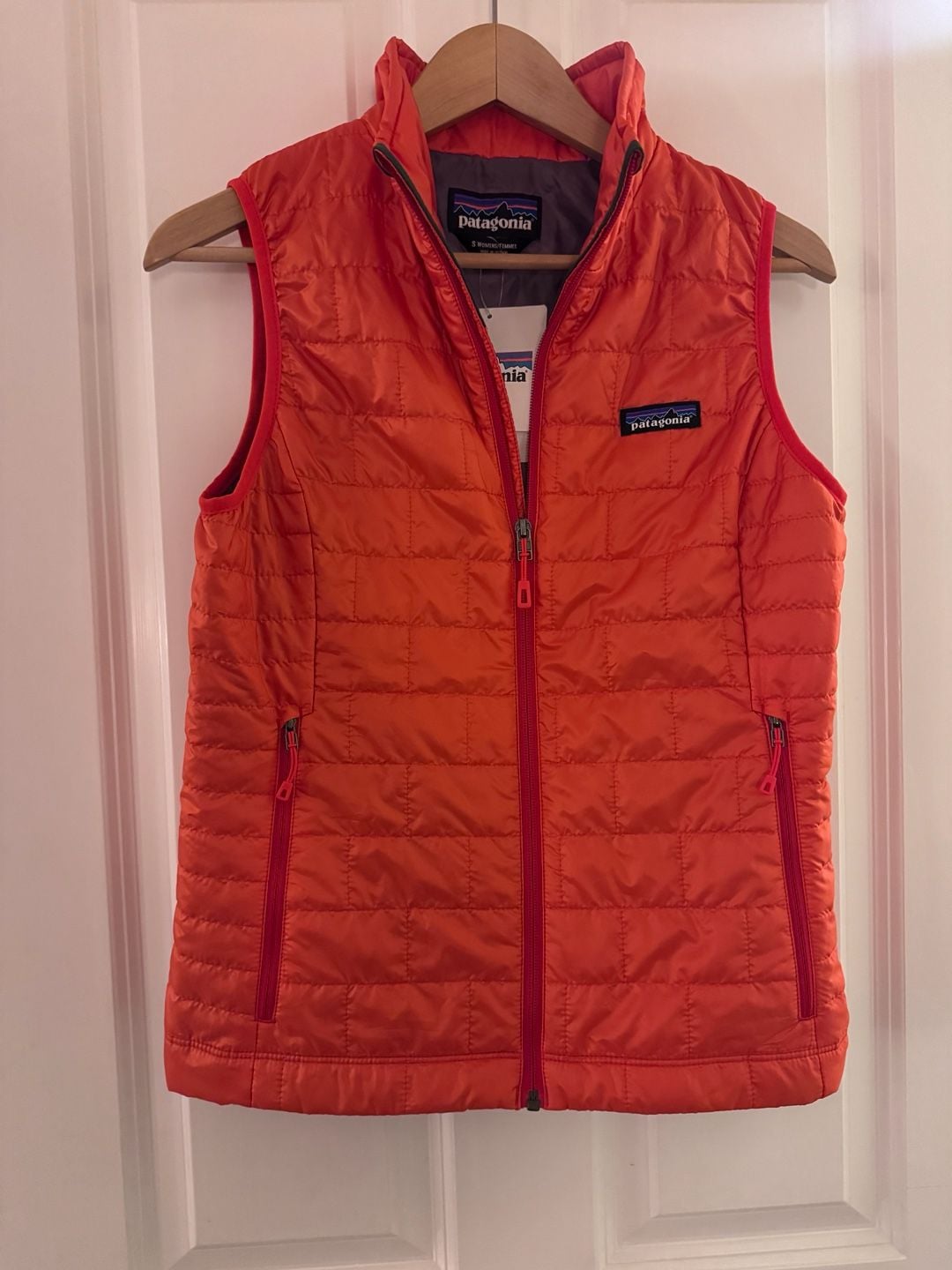 Patagonia Nano Puff Vest Women’s Size S Mango Red Quilted New With Tags 2