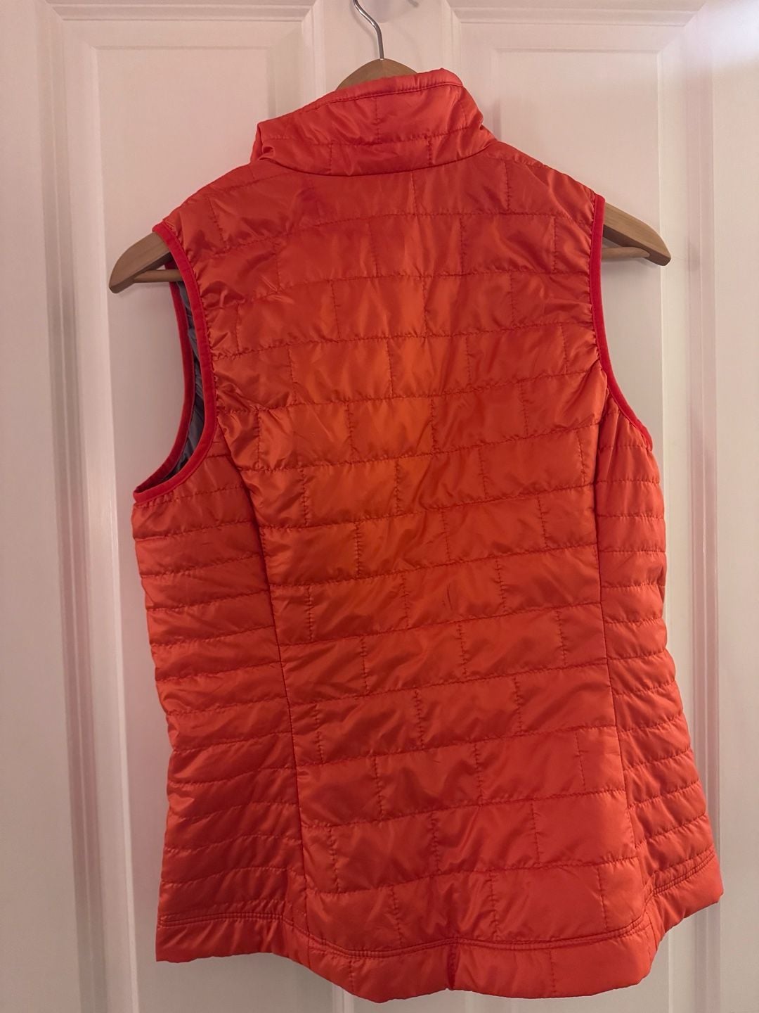 Patagonia Nano Puff Vest Women’s Size S Mango Red Quilted New With Tags 8