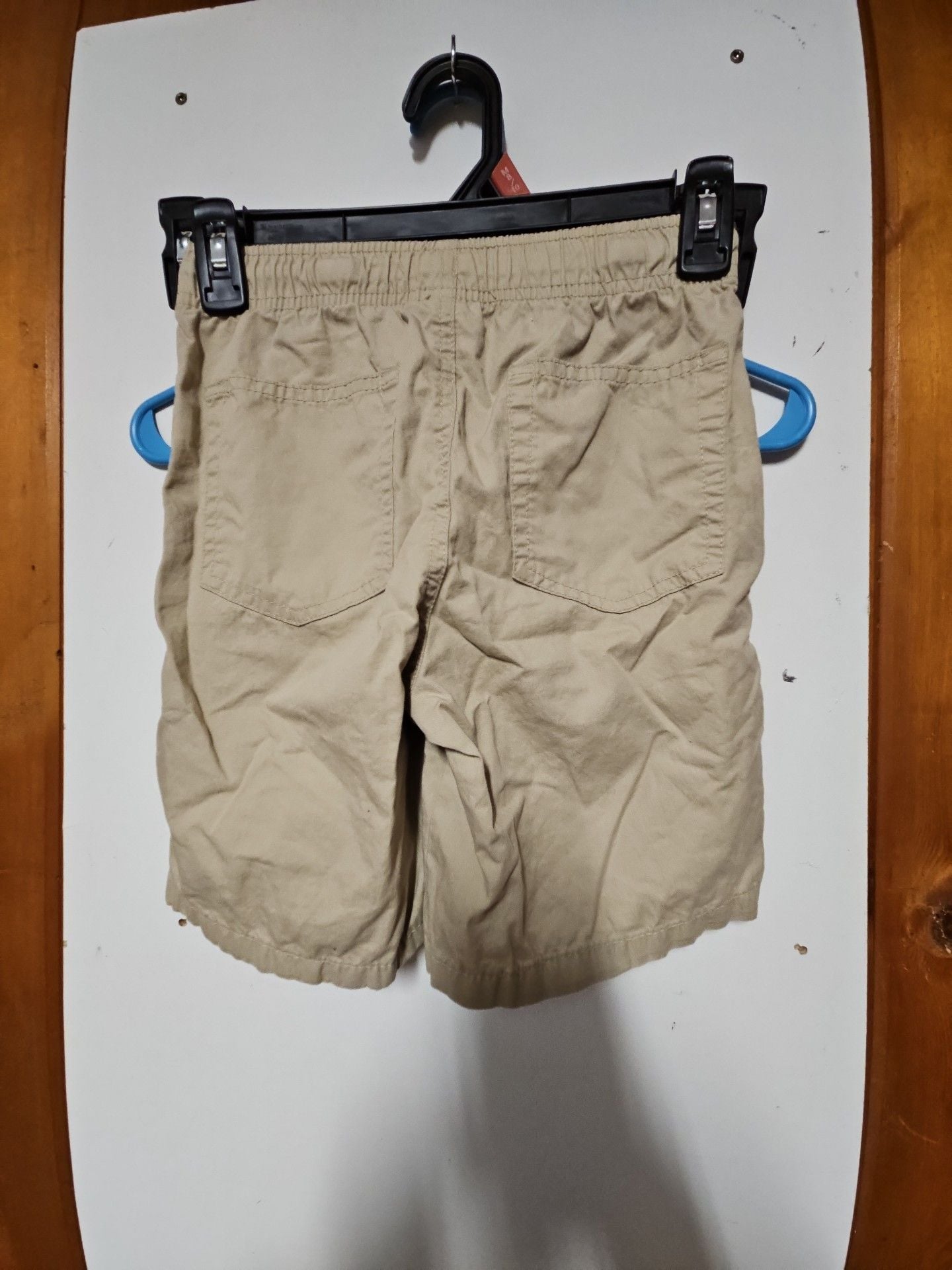 (483) Cat & Jack Khaki Shorts Size M 8 3