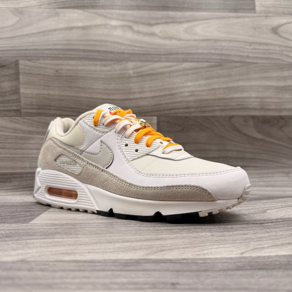Nike Air Max 90 SE First Use White University Gold DA8709-100 Womens 9.5
