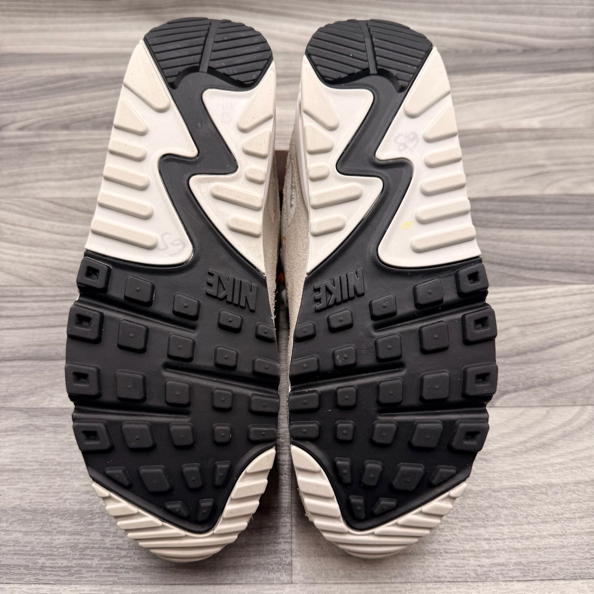 Product thumbnail 6