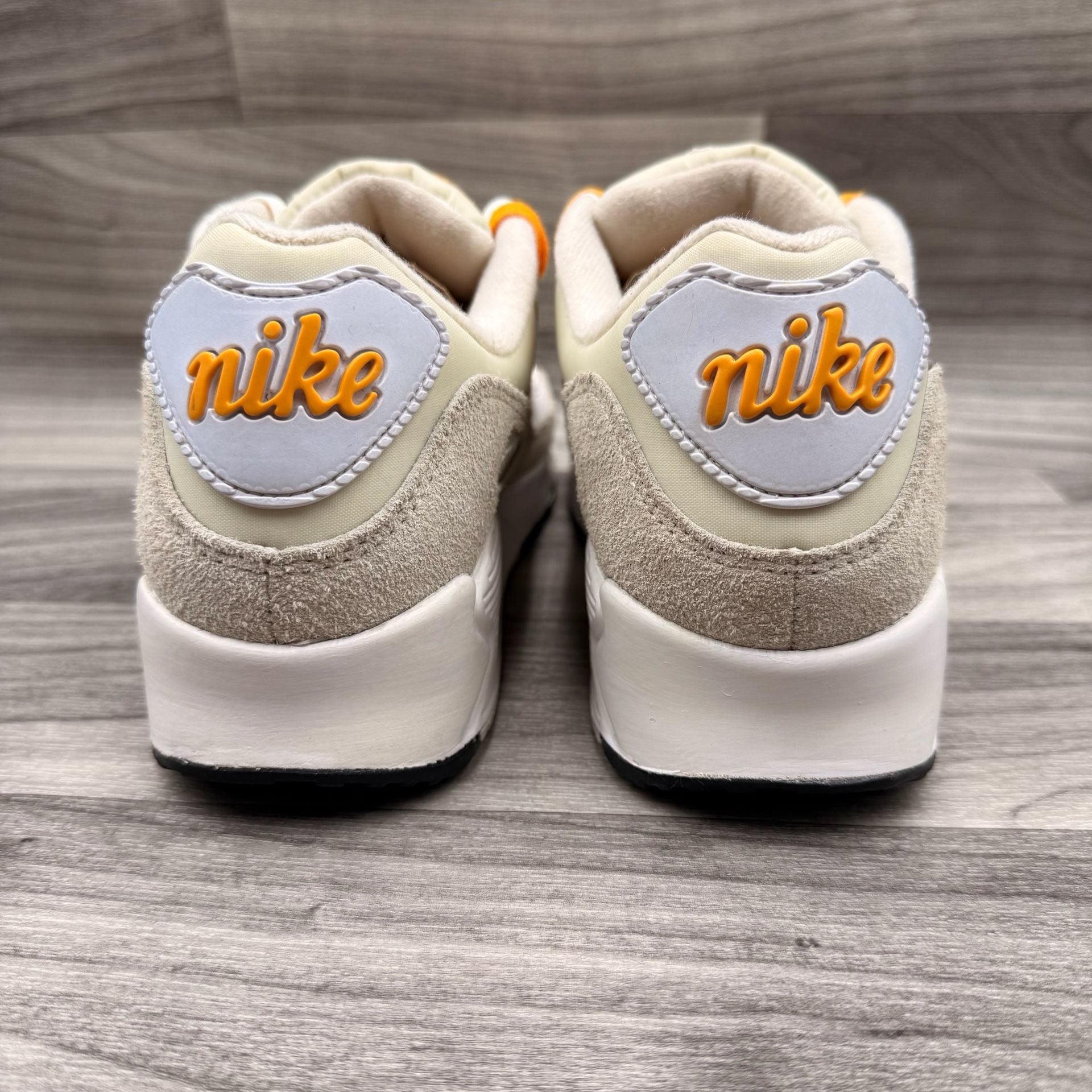 Nike Air Max 90 SE First Use White University Gold DA8709-100 Womens 9.5
 10