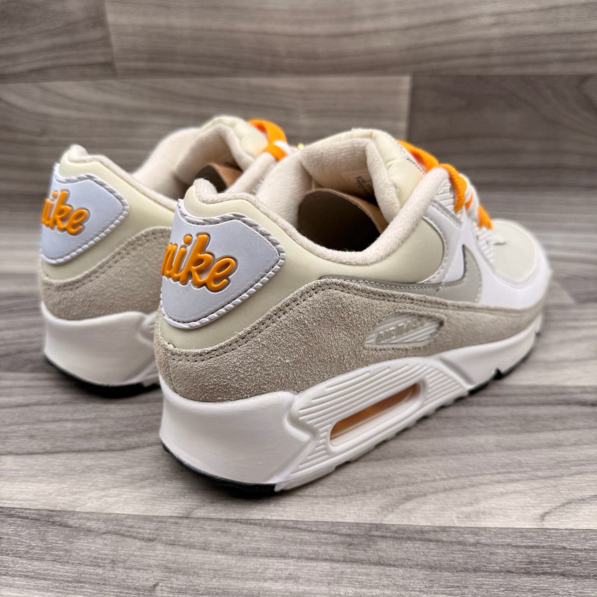 Nike Air Max 90 SE First Use White University Gold DA8709-100 Womens 9.5
 11