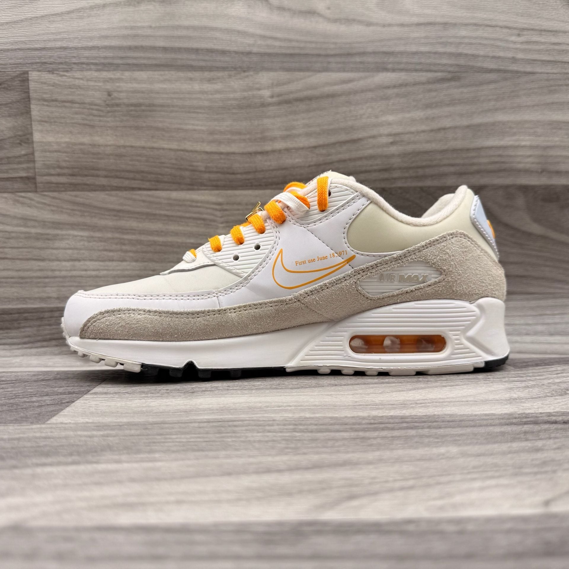 Nike Air Max 90 SE First Use White University Gold DA8709-100 Womens 9.5
 14