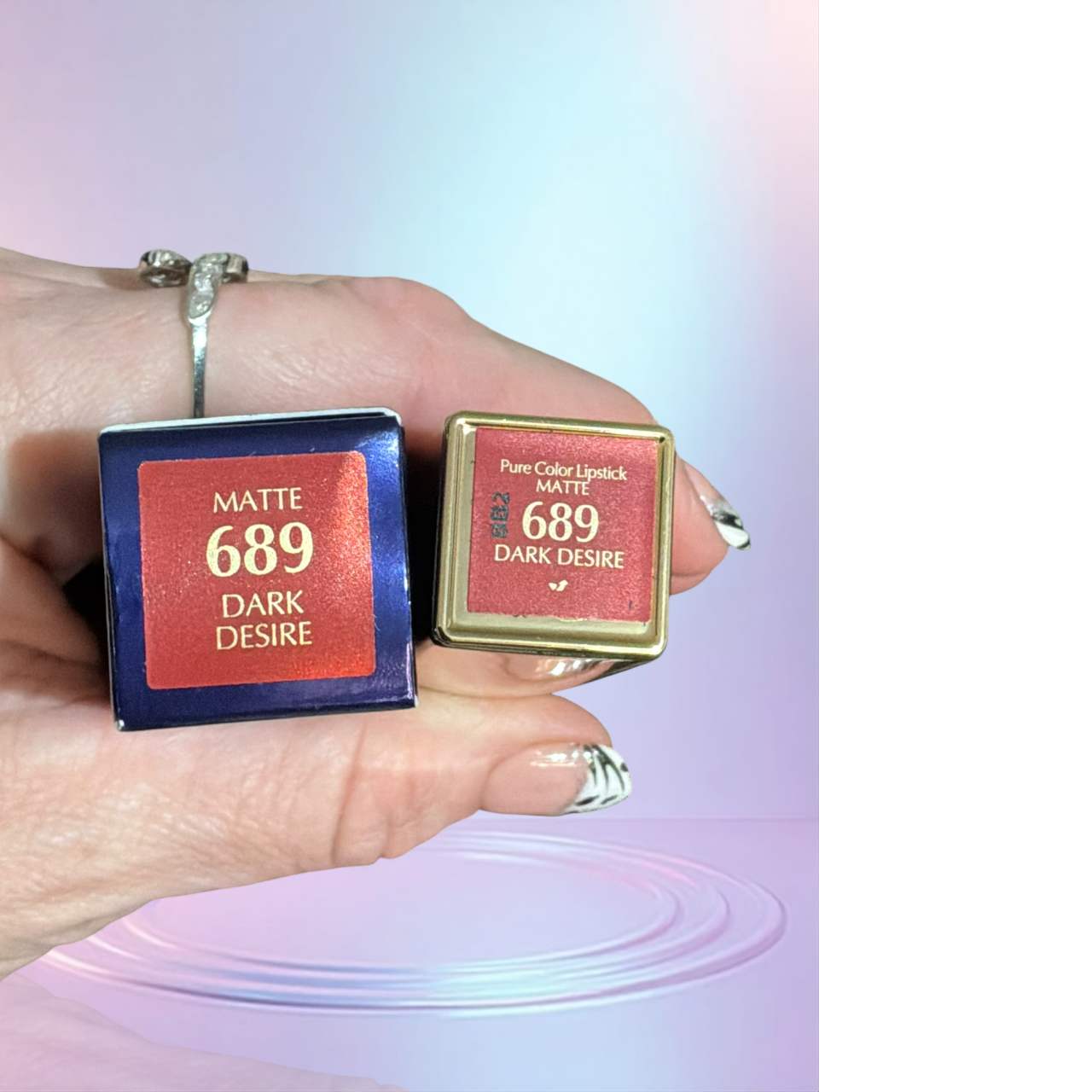 Estee Lauder Pure Color Matte Lipstick 689 Dark Desire 6