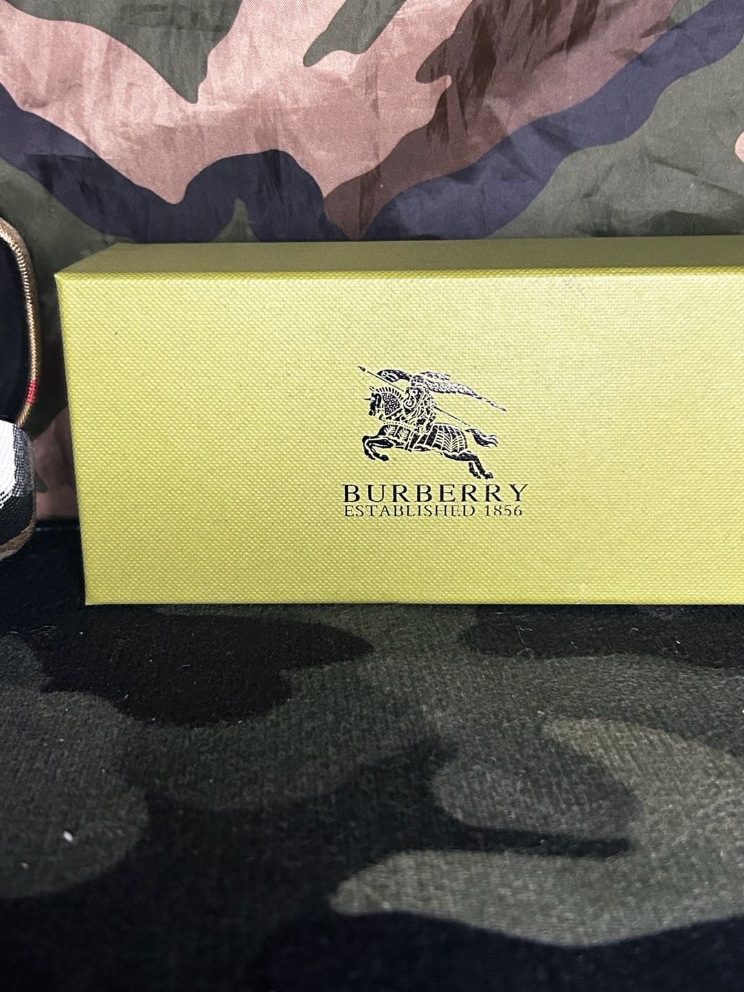 Burberry 6A012 Size 56-18-137 Gold Aviator Sunglasses with Plaid Accents 10