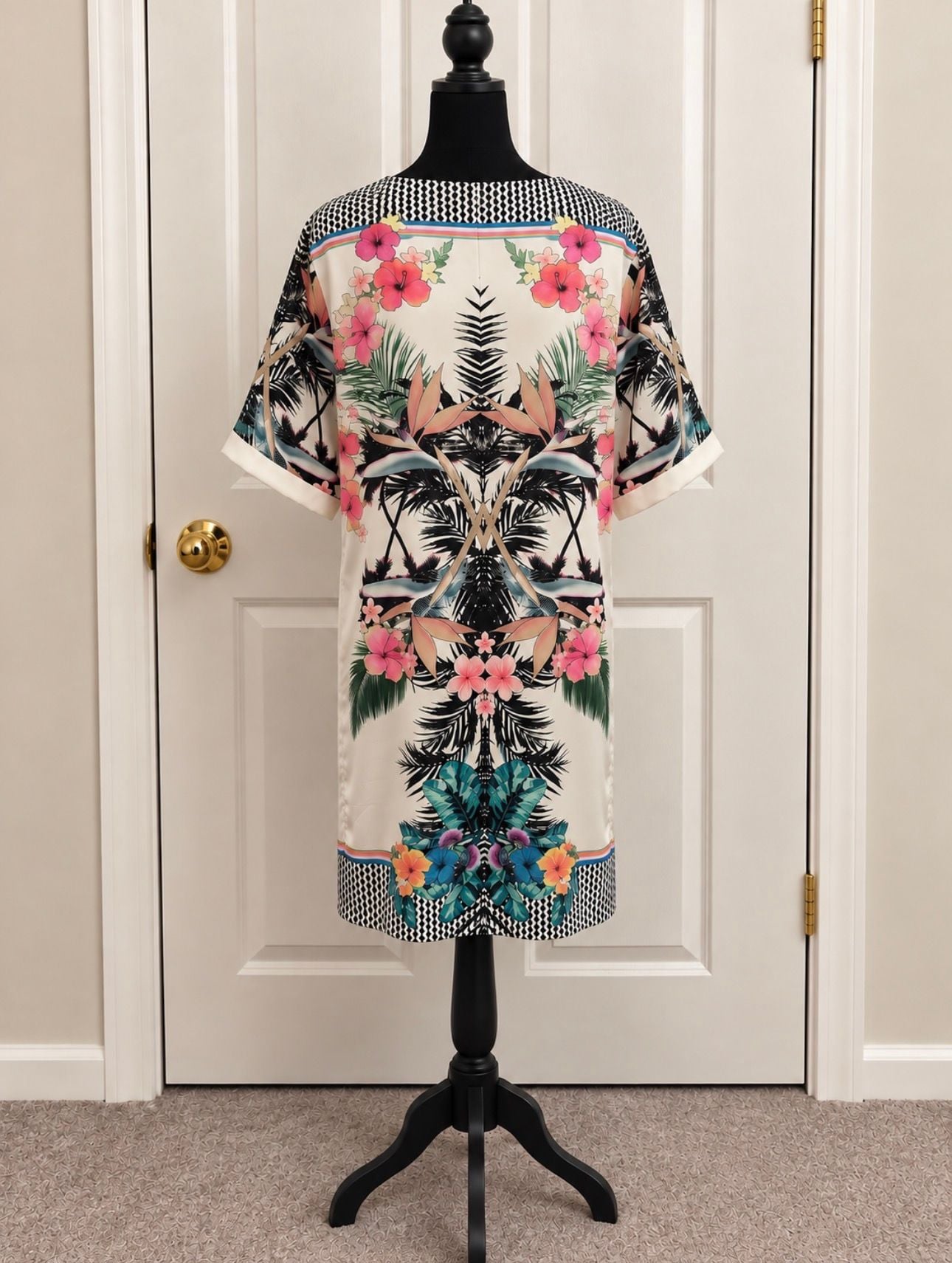 Capulet Tropical Print Short Sleeve Crew Neck Shift Dress Ivory 4