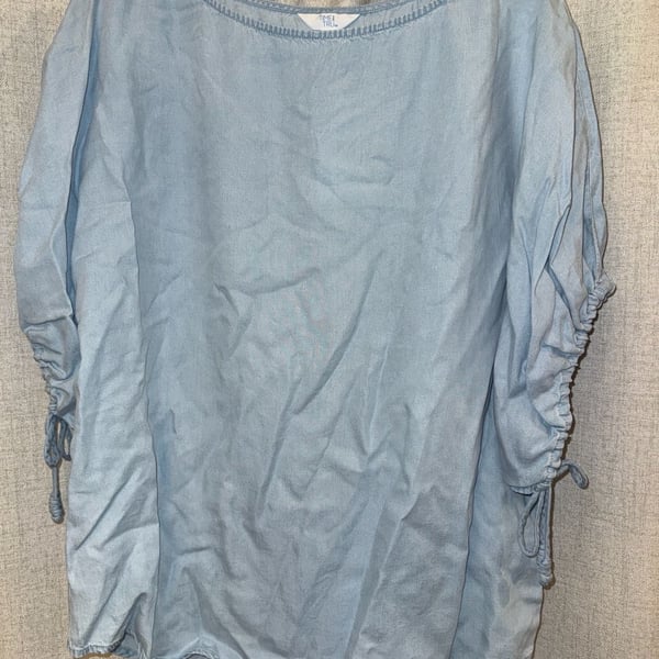 Time And Tru Dolman Top Size L (12-14) Light Wash