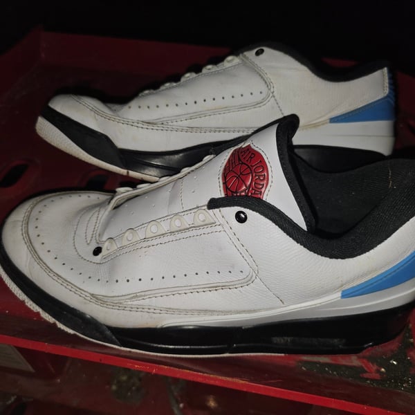 Nike Air Jordan 2 Retro Low White Black Varsity Red