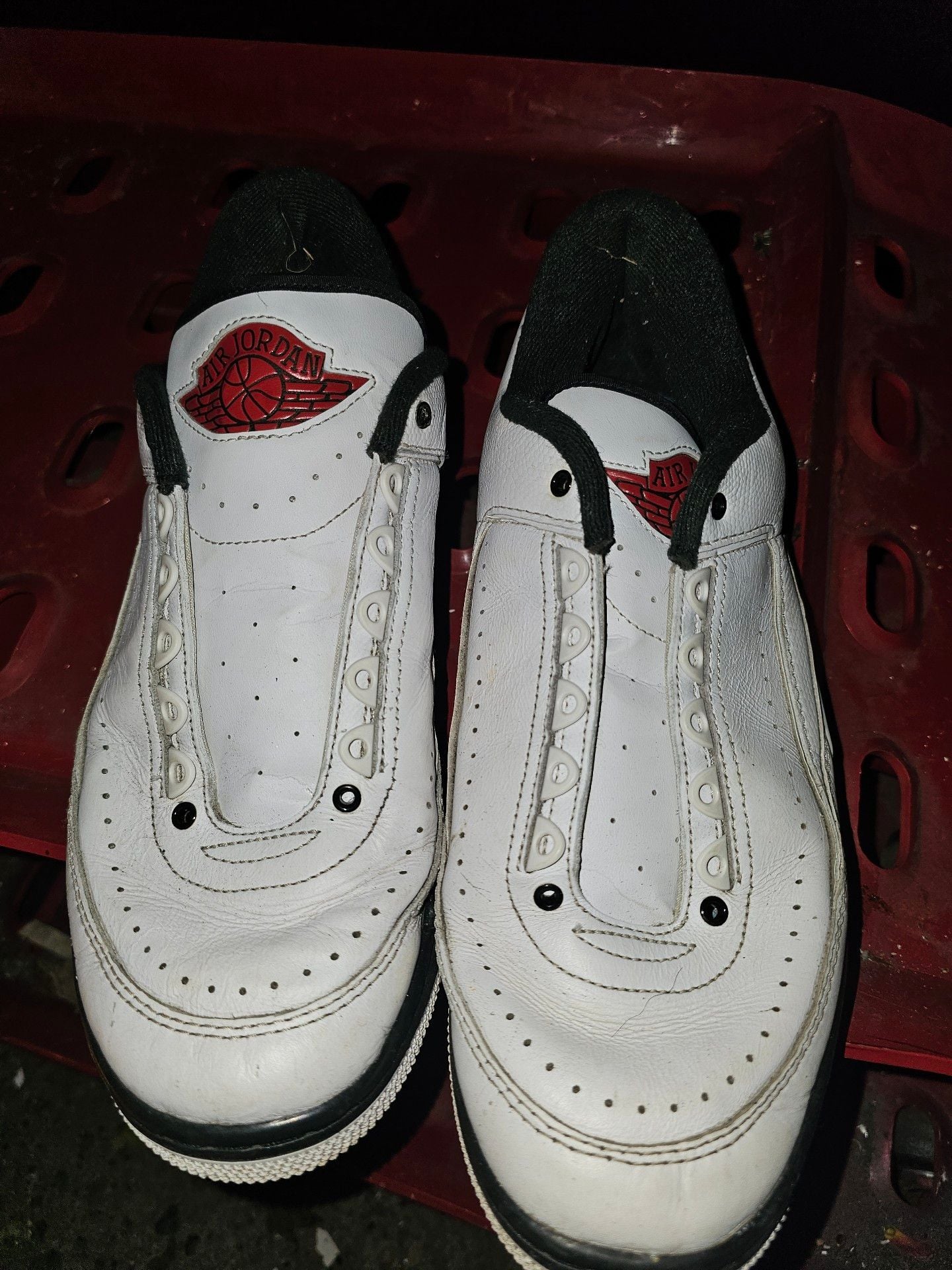 Nike Air Jordan 2 Retro Low White Black Varsity Red 3