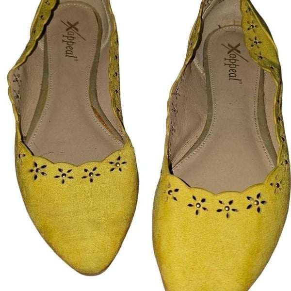 Xappeal Andie Flat Size 9 Yellow Suedette Floral Cutout Shoes