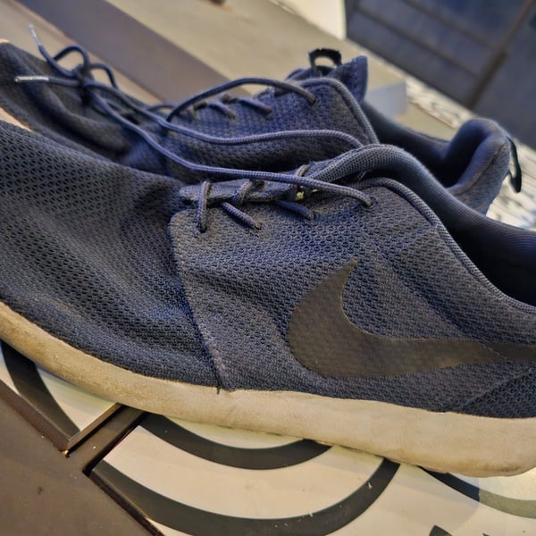 Nike Roshe Run Midnight Navy Sneakers