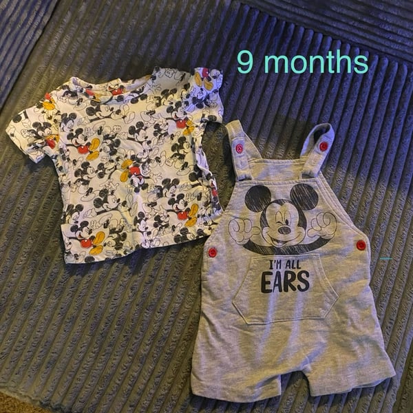Disney Mickey Mouse 2 Piece Outfit Set Size 9 Months Gray
