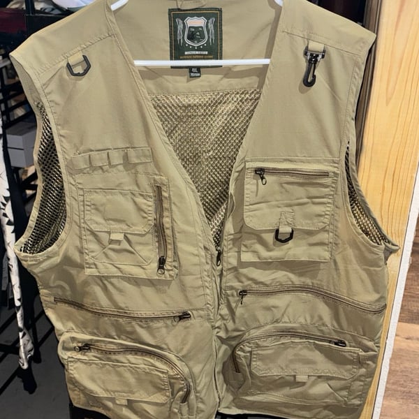 Outdoor Multi-Pocket Fishing Vest Size 4XL Khaki Lightweight