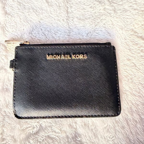Michael Kors Jet Set Travel Saffiano Leather Coin Pouch Wallet Black