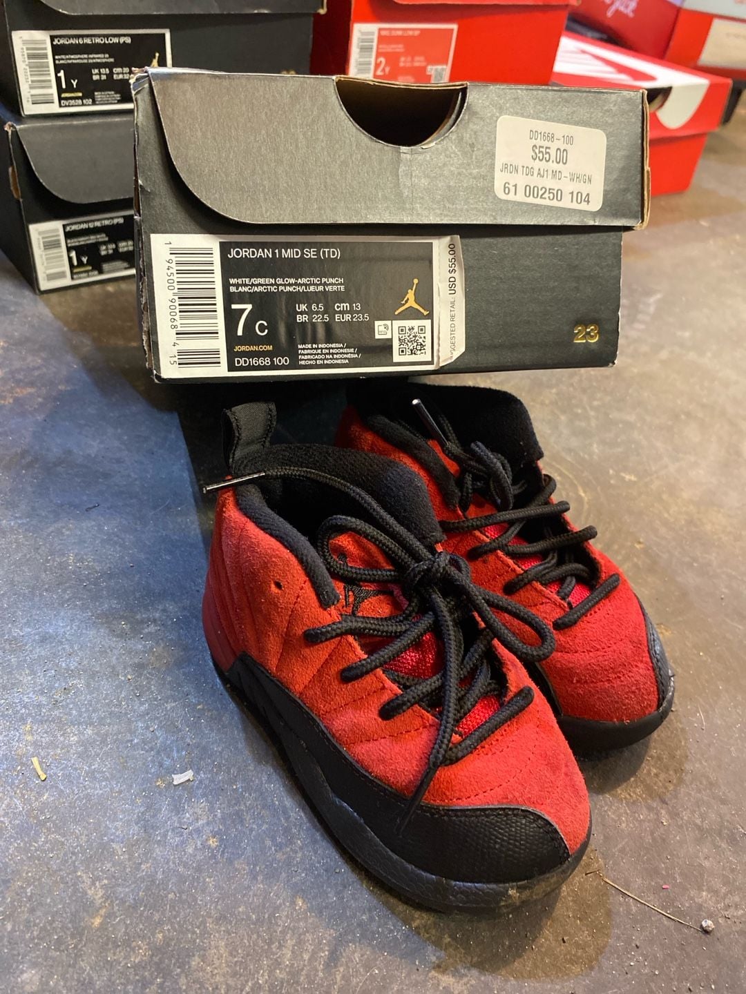 Jordan 12 Retro Reverse Flu Game Size 7C Red Black Toddler 1